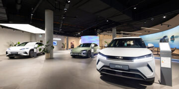 China Auto Sales Dip in February, But BYD’s Export Boom Stands Out