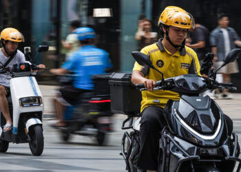 China's Instant Delivery Surges to $60B in 2025, Expanding Beyond Food