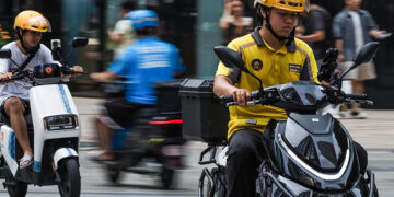 China's Instant Delivery Surges to $60B in 2025, Expanding Beyond Food