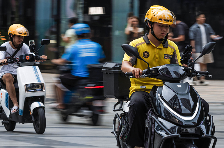 China's Instant Delivery Surges to $60B in 2025, Expanding Beyond Food
