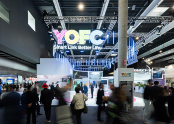 China’s YOFC Turns to Hollow-Core Fiber to Drive AI Innovation