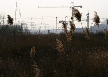 Chinese Local Governments Continue Buying Idle Land to Reduce Inventory