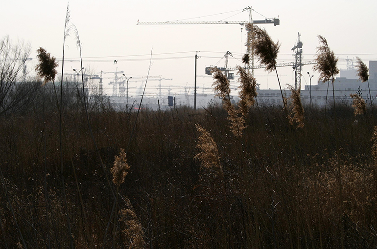 Chinese Local Governments Continue Buying Idle Land to Reduce Inventory