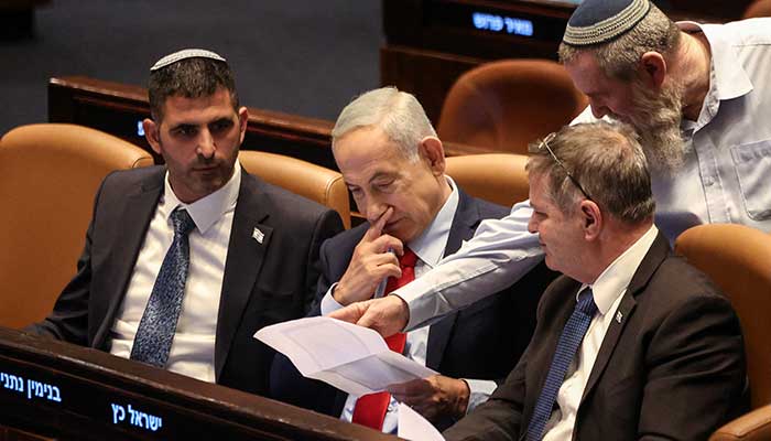 Experts Warn Iran War Threats Endanger Netanyahu’s Political Future