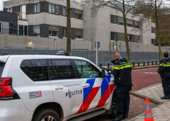 Explosion damages Jewish school in Amsterdam—investigation underway
