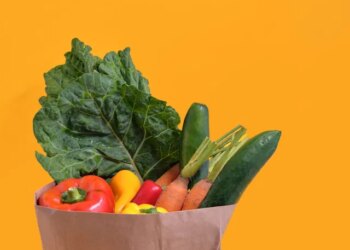 Fruits and Vegetables Linked to Reduced Crohn’s Disease Risk, Study Shows