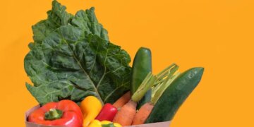 Fruits and Vegetables Linked to Reduced Crohn’s Disease Risk, Study Shows
