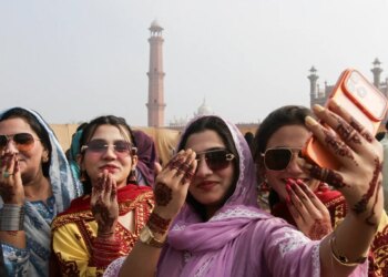 Global Muslims Celebrate Eid ul Fitr with Joy and Unity