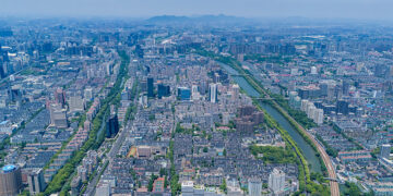 Hangzhou’s First Post-Holiday Land Sale Nets $449M Jackpot