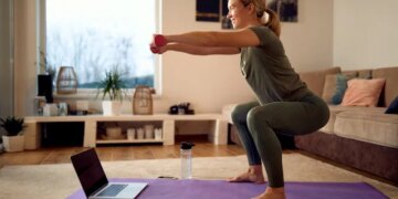 Hormone Therapy May Boost Postmenopause Weight Loss in Women