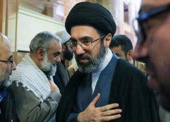 Iran's Leader Promises Revenge and Strait Closure in First Remarks