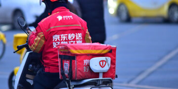 JD.com Profits Drop 53% Amid Food Delivery Investment