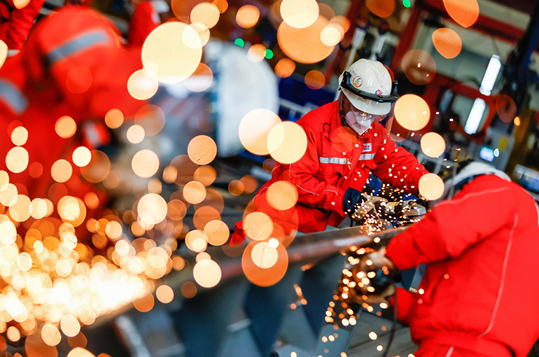 One-Third of 15th Five-Year Targets Focus on People's Livelihood at Two Sessions