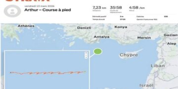 Running app shows France's aircraft carrier location in Mediterranean
