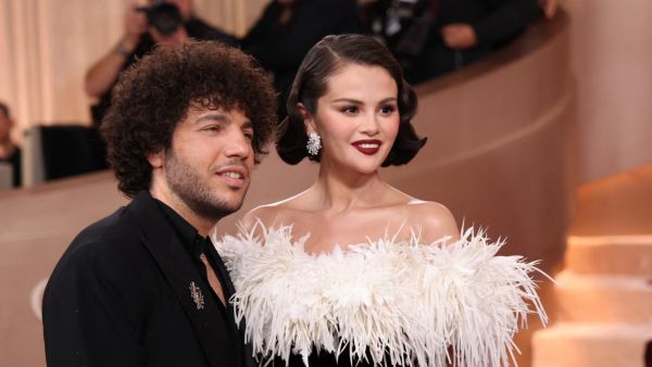 Selena Gomez Sparks Buzz with Foot Kissing Incident
