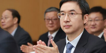 Shanghai to Continue Promoting Cross-Border Yuan Use, PBOC Official Says