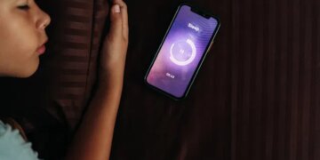 Sleep Apps Can Worsen Insomnia Symptoms