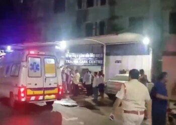 Ten killed in deadly hospital fire in India