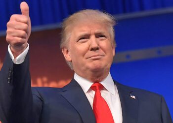 Top 20 Countries Debt to USA 

1.  Japan – $1.13 Trillion
2.  United Kingdom – $