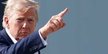 Trump delays threat to bomb Iran; Iran denies talks report