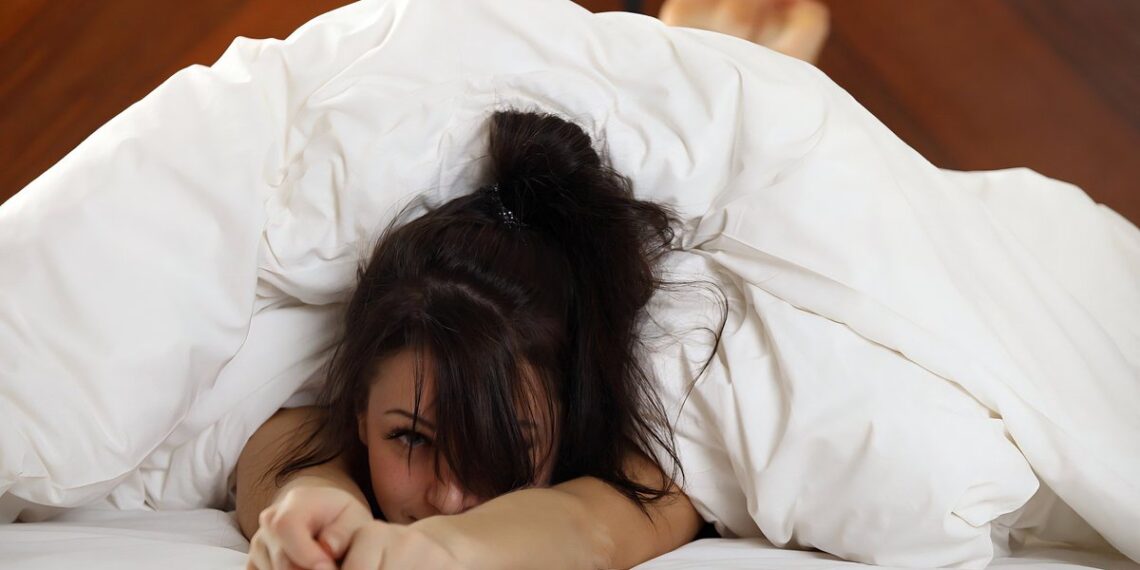 50 Sex Facts That Will Break Your Expectations
1. Global average age of fir