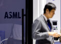 ASML to Hire 300 in China This Year to Meet Chip Growth, Exec Reveals