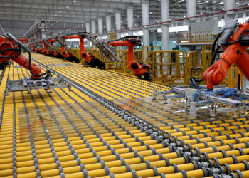 China’s Industrial Profits Rise Sharply in Q1 with 3-Year High Margin