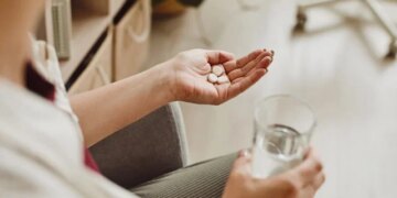 Common painkillers may damage kidneys when combined with blood pressure medications
