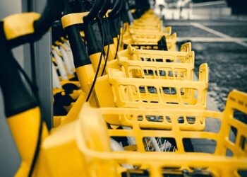 Microsoft Windows 11 keyboard shortcuts website on a laptop