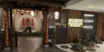 International Visitors Seek Chinese Bathhouse Experiences