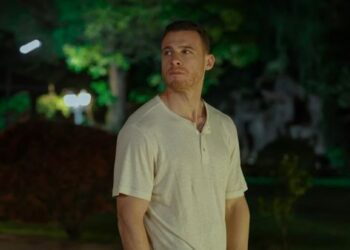 Kerem Bürsin Stars in Two Major Films: Çizginin Dışında and Yorgun Güneş