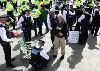London Police Arrest 212 at Palestine Action Protest