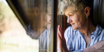 Loneliness Might Delay Healing, New Research Suggests
