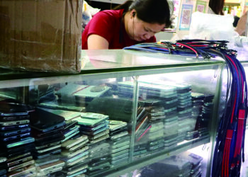 Memory Cost Drop Cuts Used Smartphone Prices in Half