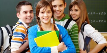 Top 25 Countries with the Most Well-Developed Public Education Systems 

1.  Den