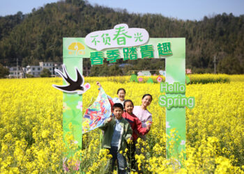 Travel Booms as 50+ Chinese Cities Launch New Spring Holiday