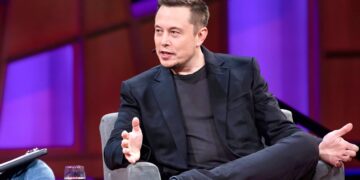 Year When They Will Become Trillionaires  

1.  Elon Musk – 2027
2.  Gautam Adan