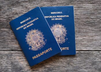 Brazil Passport Power Ranking Since 2006:

2006 ➜  Passport Rank: 30th
2007 ➜