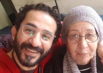 Ahmed Helmy Announces the Death of His Mother