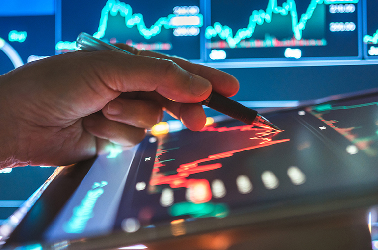 ChiNext Hits New Peak as Top 7 Firms Withdraw $4.7B