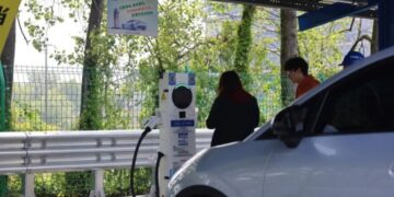 China's Highway NEV Charging Rises 55.6% on May Day Holiday Start
