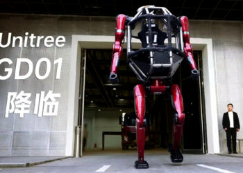 China's Unitree Unveils First Manned Transforming Mech for $574,200