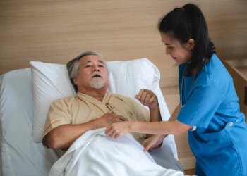 Doctors Discover New Ways to Safeguard Seniors During Surgery Recovery