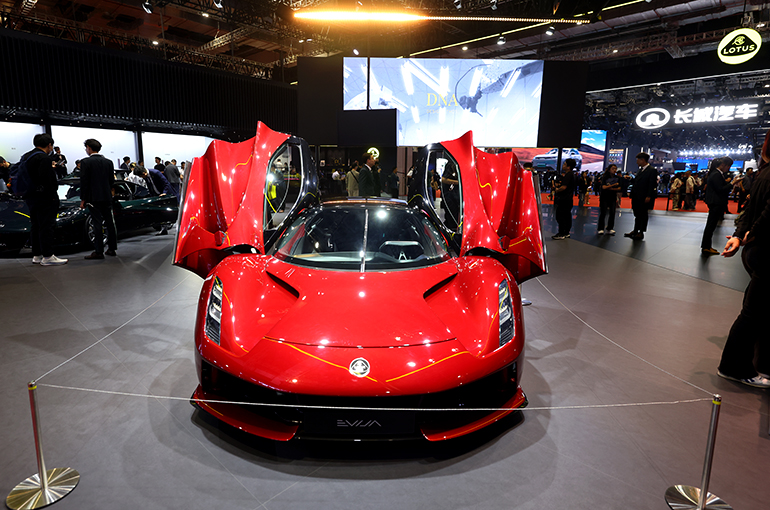 Geely’s Lotus Abandons All-Electric Car Plans, CEO Reveals