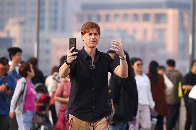 Global Influencers Reimagine China for International Viewers