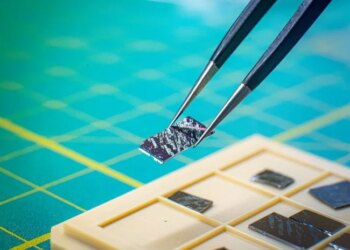 Innovative Room-Temperature Method May Transform Photonic Chip Tech