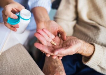 Research reveals why many seniors continue dangerous medications