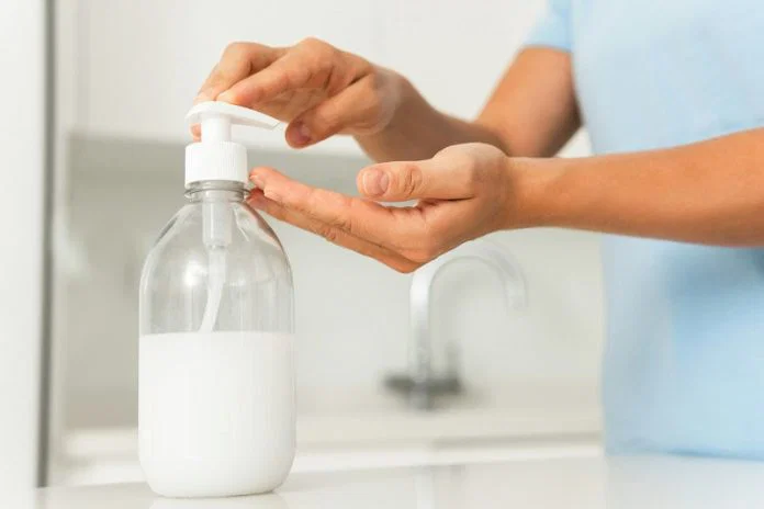Scientists Uncover Method to Halt Viscous Finger Formation in Fluids