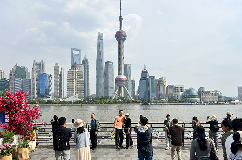 Shanghai Approves Landmark Law Supporting Youth Jobs, Housing, and Families