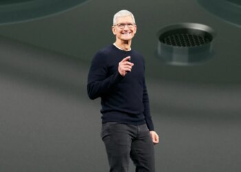 Tim Cook Talks About iPhone 17 Success and Customer Happiness